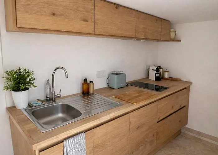 Apartment By Elodie Vue & Piscine Hyeres