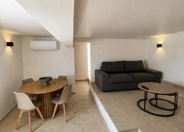 Apartment By Elodie Vue & Piscine Hyeres